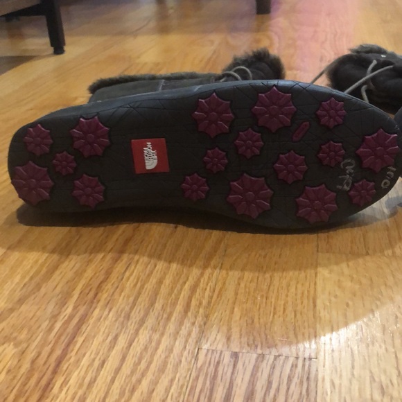 The North Face Mid Shin Brown Boots - Picture 3 of 5